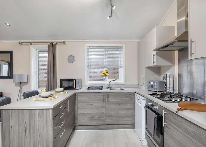 Family Luxury Retreat With Hot Tub York