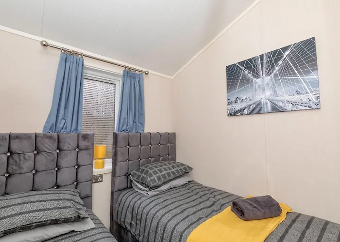 Apartment Family Luxury Retreat With Hot Tub York