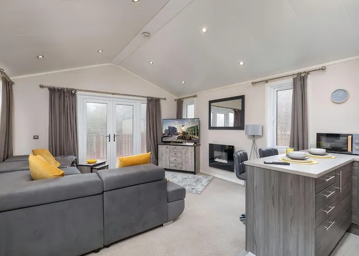 Apartment Family Luxury Retreat With Hot Tub