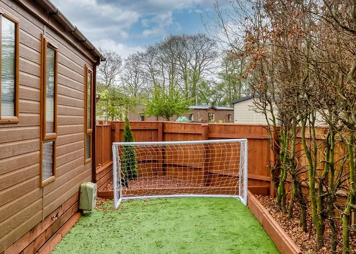 Family Luxury Retreat With Hot Tub