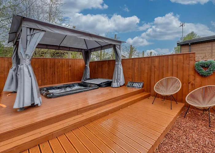 Apartment Family Luxury Retreat With Hot Tub York