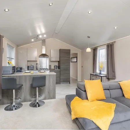 Family Luxury Retreat With Hot Tub Appartement *