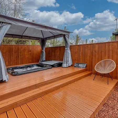 公寓 Family Luxury Retreat With Hot Tub 约克